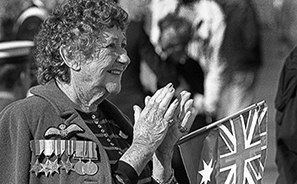 ANZAC Day : Melbourne : Australia  : Personal Photo Projects : Photos : Richard Moore : Photographer